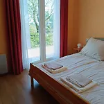 Dom wakacyjny Charmante Maison Familiale A Realmont-tarn *