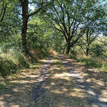 Charmante Maison Familiale A Realmont-tarn Nyaraló *
