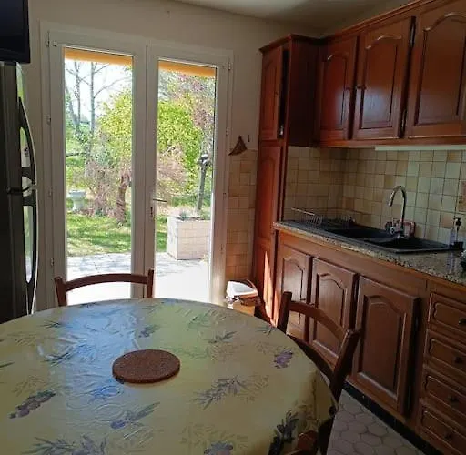 Charmante Maison Familiale A Realmont-tarn Nyaraló