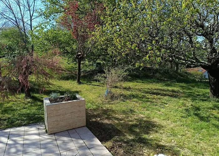 Charmante Maison Familiale A Realmont-tarn Nyaraló