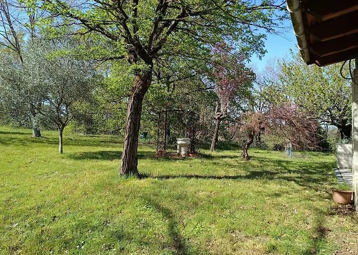 Nyaraló Charmante Maison Familiale A Realmont-tarn